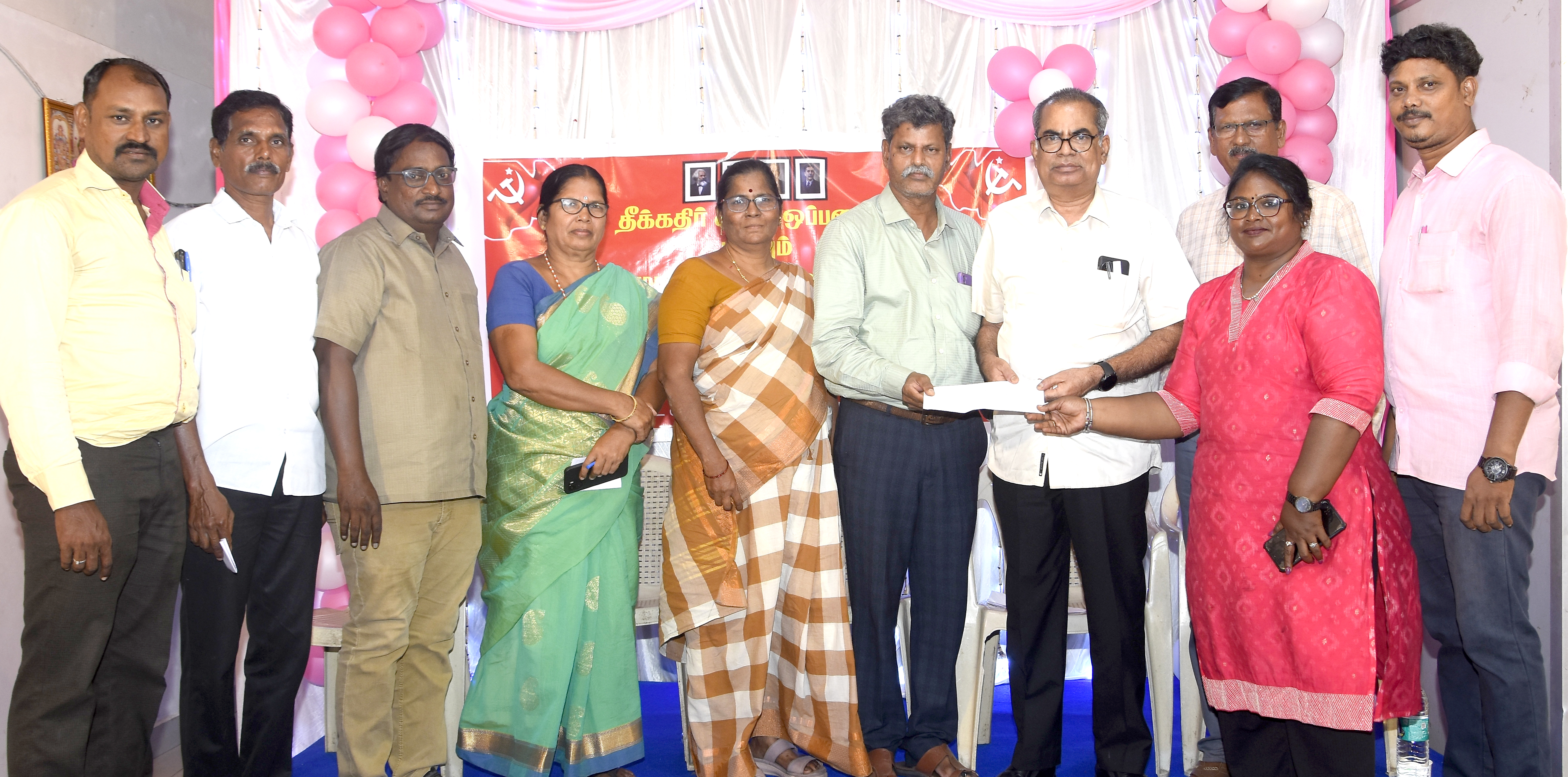 வடசென்னையில் 3வது கட்டமாக 127 தீக்கதிர் சந்தாக்கள் ஒப்படைப்பு