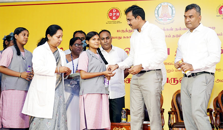 செனாய் நகரில் உள்ள சென்னை பெண்கள் மேல்நிலைப் பள்ளியில் குடற்புழு தொற்று