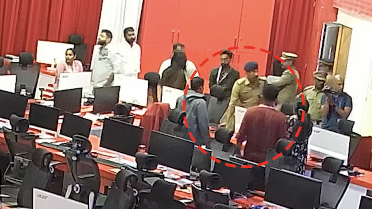 ரிப்போர்ட்டர் டிவி அலுவலகத்தில் சோதனை - கேரள காவல்துறைக்கு பத்திரிகையாளர் அமைப்புகள் கண்டனம்!