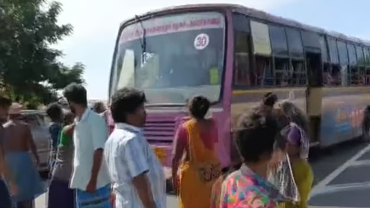 புதுக்கோட்டை: பழங்குடியின மாணவிகள் காயம் - பேருந்து ஓட்டுநர், நடத்துநர் பணியிடை நீக்கம்!