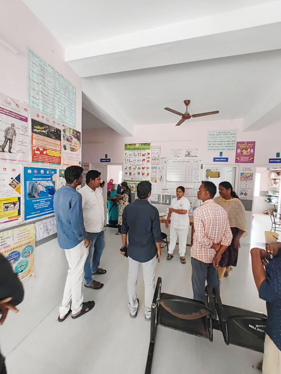 மருத்துவக்கட்டமைப்பு இருந்தும் முழு பயன்பாடு இல்லை! வேலம்பாளையம் அரசு மருத்துவமனையில் வாலிபர் சங்க கள ஆய்வில் அம்பலம்