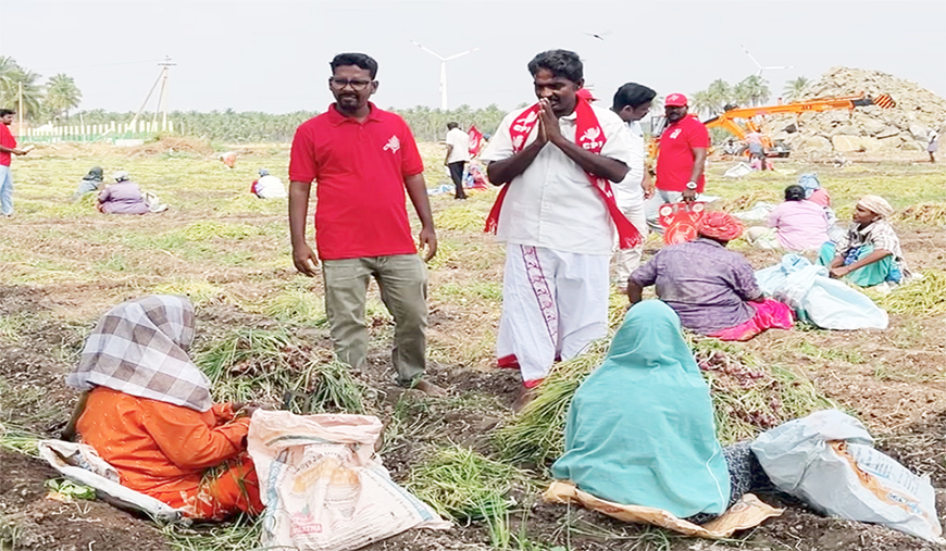 கம்பூனிஸ்ட் வேட்பாளருக்கு மக்கள் பெரும் வரவேற்பு